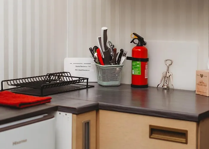 In Old Town, Cozy & Convenient - C *