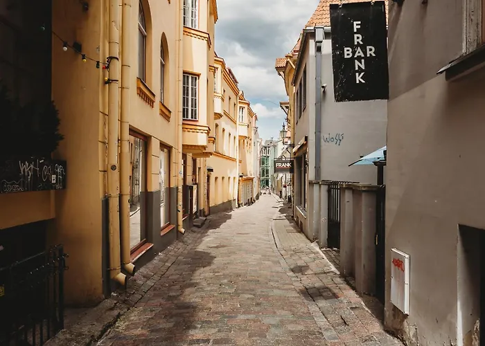 Appartement In Old Town, Cozy & Convenient - C